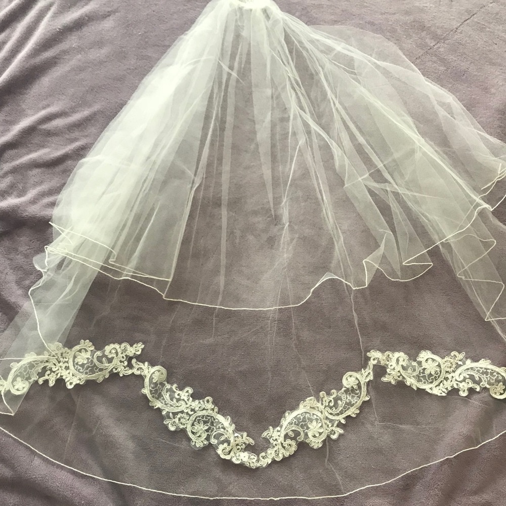 Ansonia Bridal veil